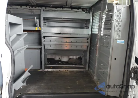 2014 Chevrolet Express G2500 z USA, uszkodzony, nr VIN 1GCWGFCB4E1122884